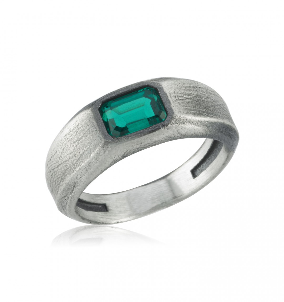 The Custos Ring